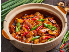 黃燜雞飯進軍美國，中國餐飲三巨頭進軍海外